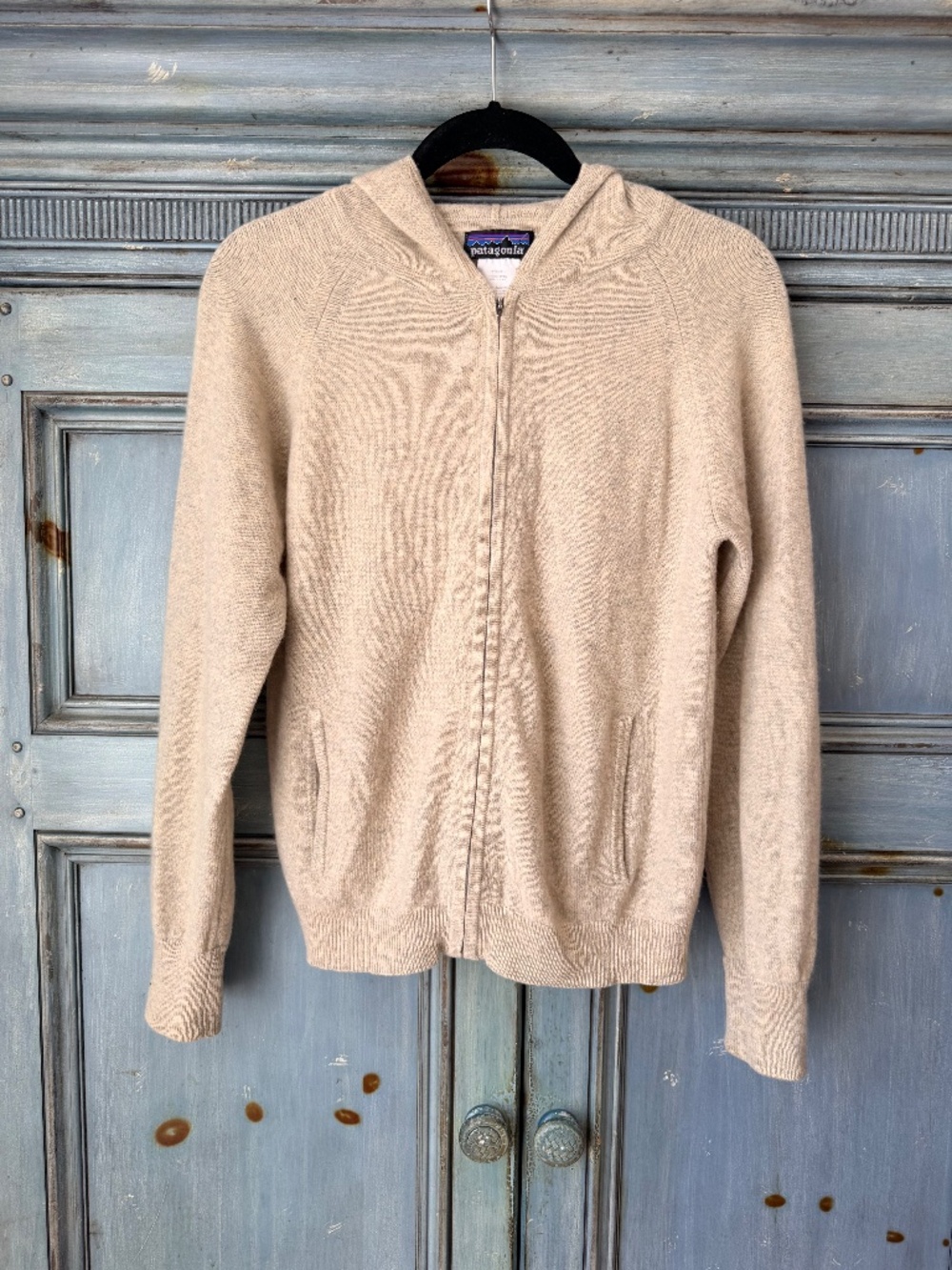 Patagonia Cashmere Zip Up Hoodie Sweater Size M in Beige